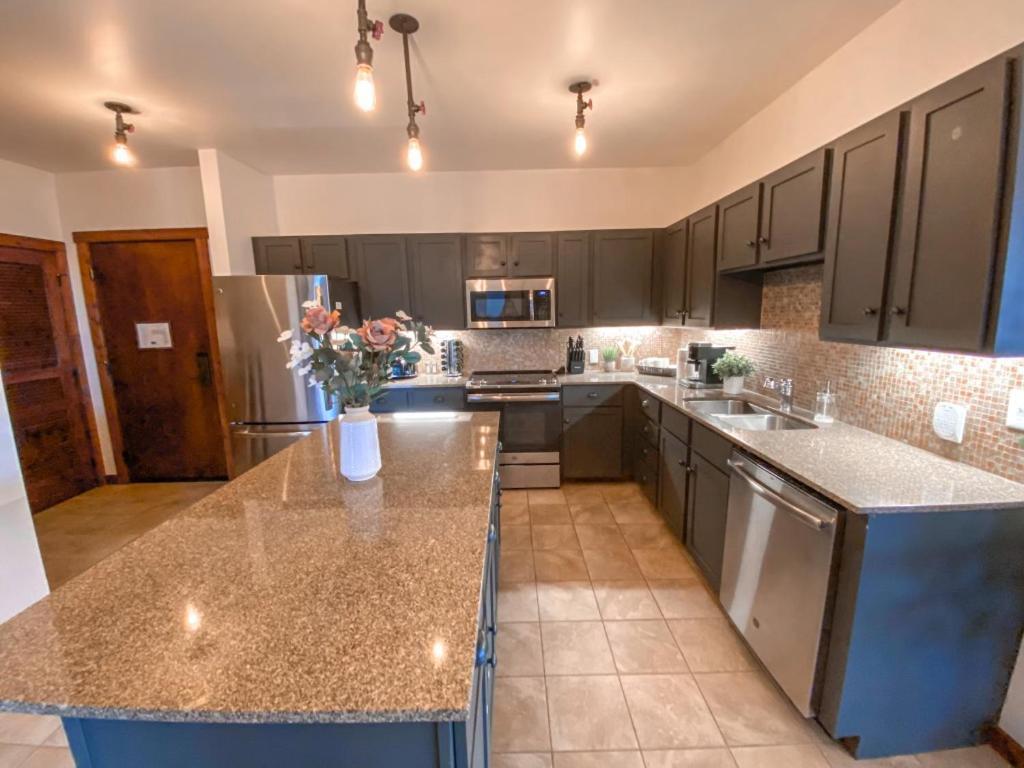 Remodeled Ski In-Out - 305 Soaring Eagle - Luxury! Dunmore Esterno foto